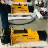 SB20-HZ450-hydraulic-breaker-hammer-box-type-yellow-quality-checking